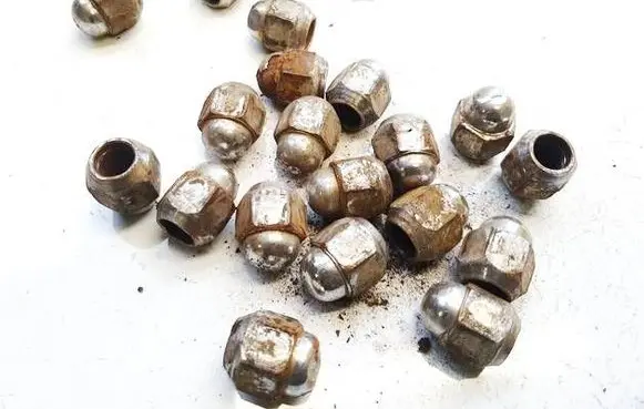 Subaru Legacy Nuts/bolts 