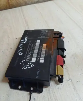 Audi A4 S4 B6 8E 8H Comfort/convenience module 8E0959433AR 00002727B2 00521662
