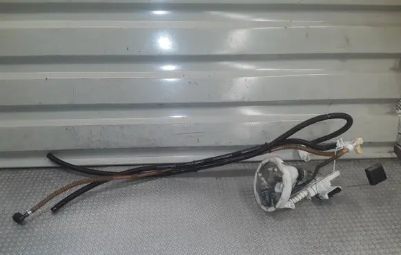 BMW 1 E81 E87 Fuel level sensor 6763851