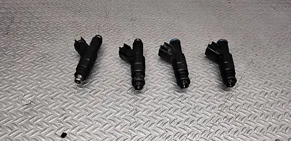 Ford Focus Fuel injectors set 0280156154