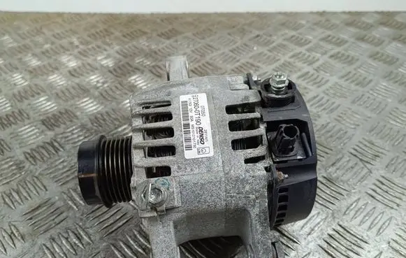 Toyota Auris E180 Generator/alternator 281141 MS1012101750 0270600T190