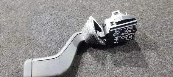 Opel Zafira A Wiper control stalk 90560990 1226370090560991