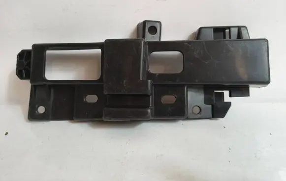 Toyota Aygo AB10 Front bumper mounting bracket 8143A0H010AUTOAS7 8143A0H010