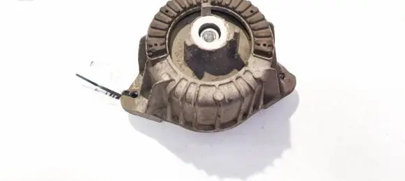 Mercedes-Benz E W212 Engine mount bracket a2122406417