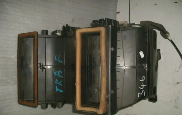 Renault Trafic II (X83) Interior heater climate box assembly 12678595342