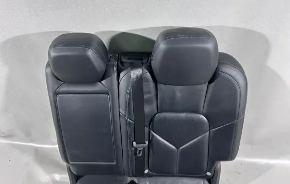 Porsche Cayenne (92A) Rear seat 