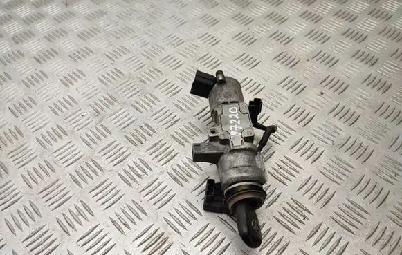 Toyota Avensis T250 Ignition lock 450200504 N0501517 8978305010