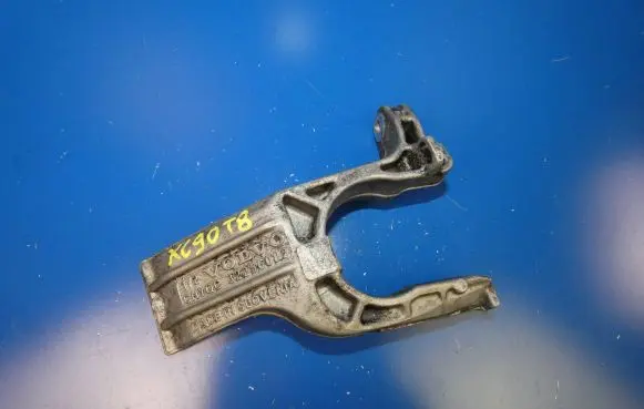 Volvo XC90 ABS pump bracket 32256082