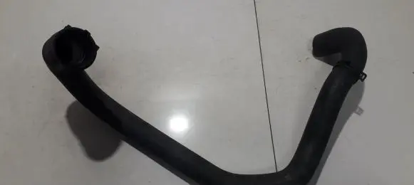 Volkswagen PASSAT B6 Engine coolant pipe/hose 3c0122051at