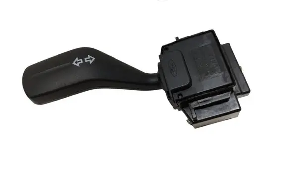Ford Focus Indicator stalk 4M5T13335AD 17D940B