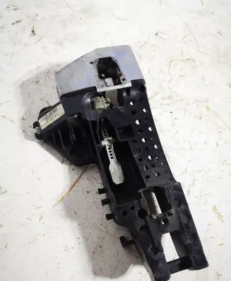 Audi A4 S4 B8 8K Front door coupe exterior handle/bracket 8T02837886