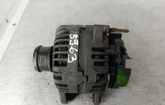 Renault Clio III Generator/alternator 