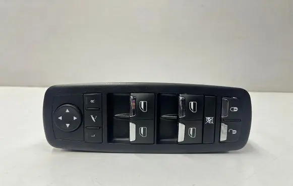 Maserati Quattroporte Electric window control switch 670025406