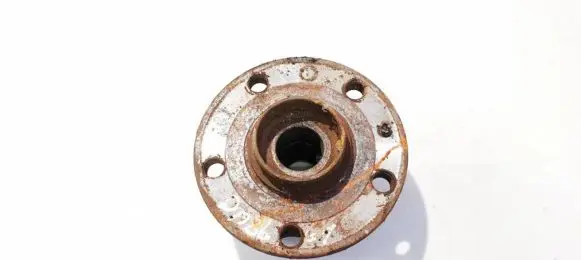 Volkswagen Touran I Front wheel hub