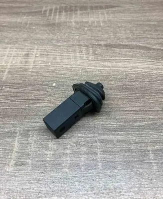 BMW 5 F10 F11 Fuel tank opening switch 8228939