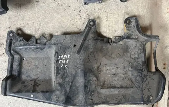 Mitsubishi Space Star Front underbody cover/under tray MR911733 MR911731