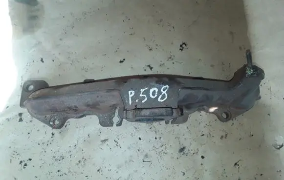 Peugeot 508 Exhaust manifold 9881570480