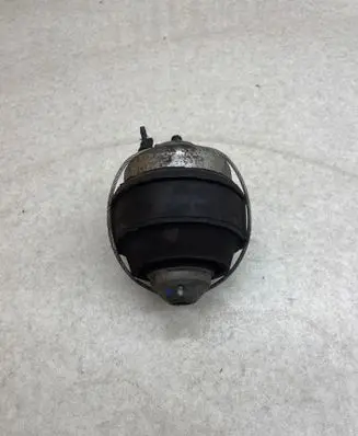 Volvo S60 Engine mount bracket 30680751