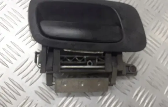 Opel Astra G Front door exterior handle/bracket 