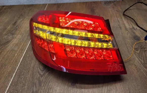 Mercedes-Benz E W212 Rear/tail lights A2129066801 483005 61775517