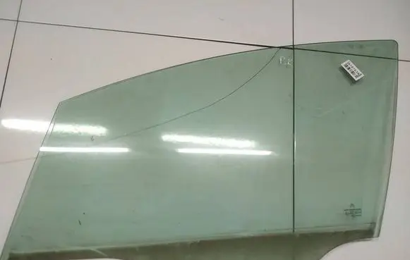 Citroen C4 I Front door window glass four-door as2