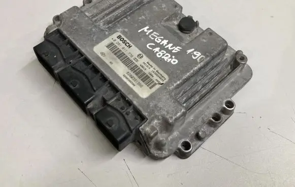 Renault Megane II Engine control unit/module 0281011776 8200391966 8200386508