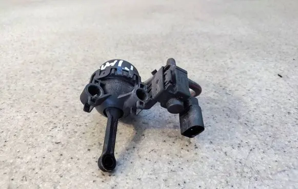 Audi TT TTS Mk2 Vacuum valve 1019886