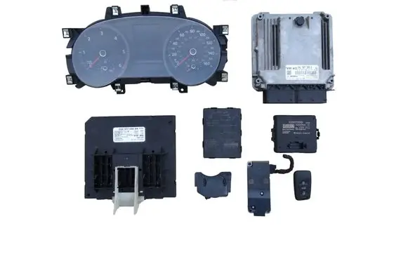 Volkswagen PASSAT B8 Engine ECU kit and lock set 04L907309R 0281031066 5Q0937086BB