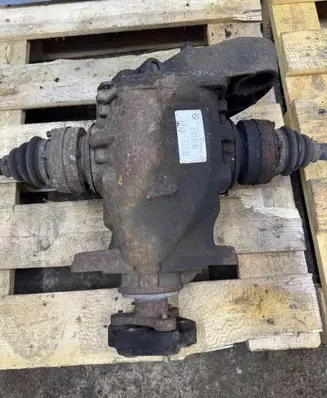 BMW X1 E84 Rear differential 7592938