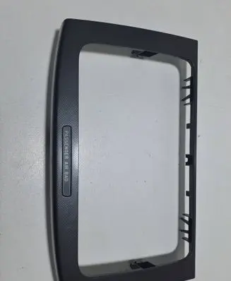 Volkswagen PASSAT B6 Radio/GPS head unit trim 318410100