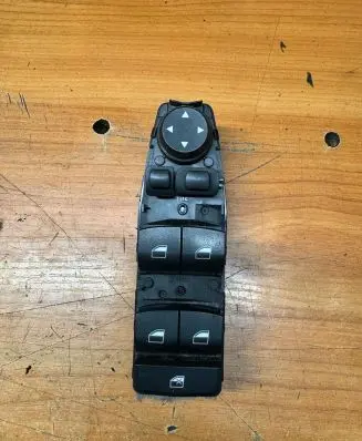 BMW 5 F10 F11 Electric window control switch 9241955