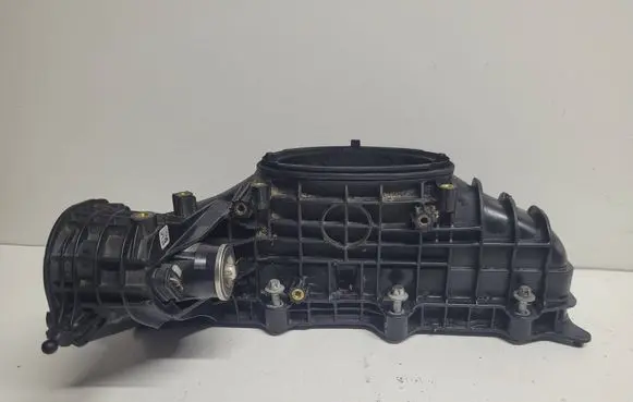 Mercedes-Benz B W246 W242 Intake manifold A6510900037