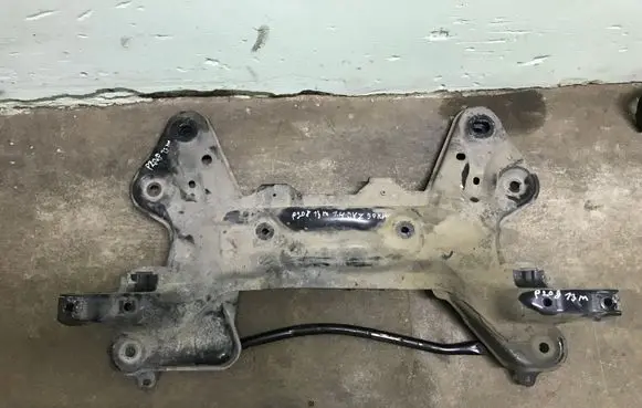 Peugeot 208 Front subframe