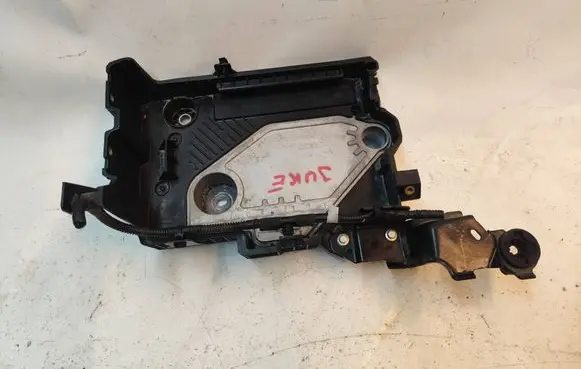 Battery box tray
