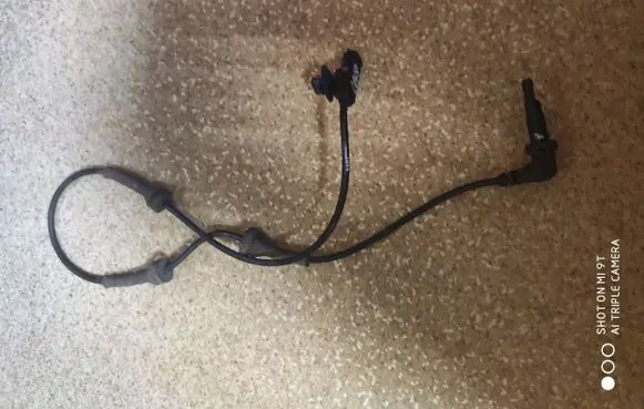 Renault Master III ABS brake wheel speed sensor 3200735314