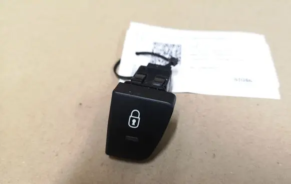 Peugeot 5008 Central locking switch button 96652437XT