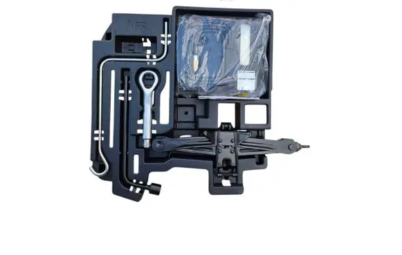 Lexus CT 200H Tool set 6477776010