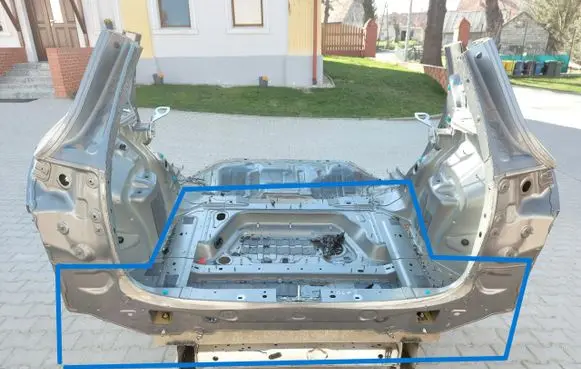 Mercedes-Benz GLA H247 Trunk bottom trim panel 