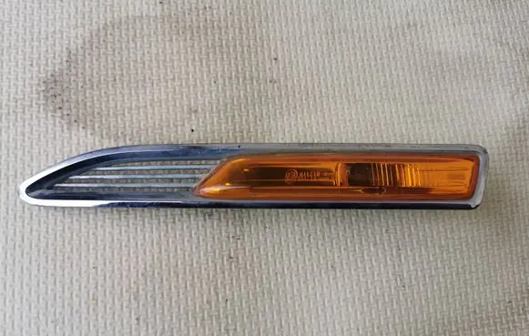 Ford Mondeo MK IV Front fender indicator light 7S7113K354AD