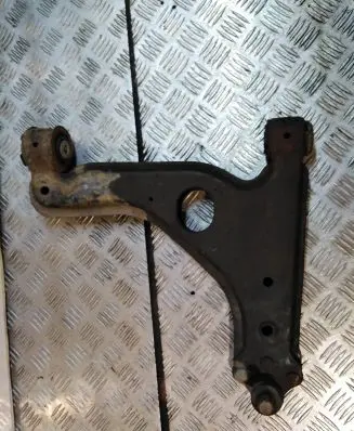 Opel Astra H Front lower control arm/wishbone
