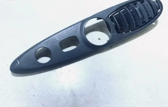 Peugeot 807 Dash center air vent grill