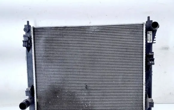 Nissan Pulsar Radiator set 92100BA61A 214103ZU0A