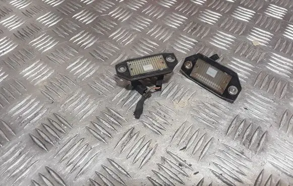 Ford Mondeo Mk III Number plate light 1S7113550AC