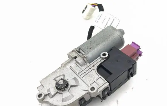 Mercedes-Benz CLS C218 AMG Sunroof motor/actuator A2188200142