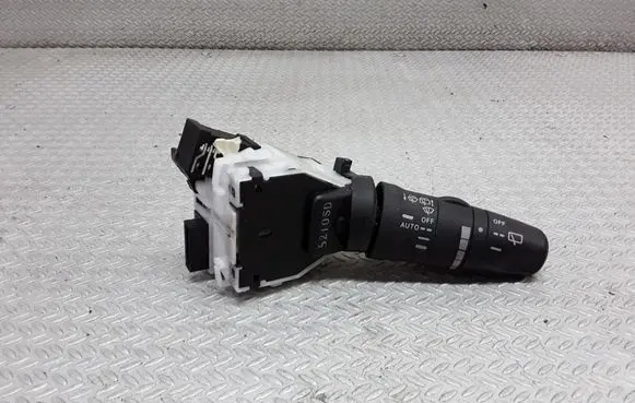 Nissan Note (E11) Wiper control stalk 255609U00C