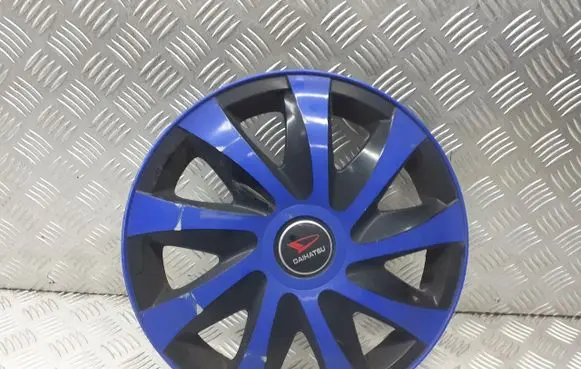 Daihatsu Cuore R13 wheel hub/cap/trim 