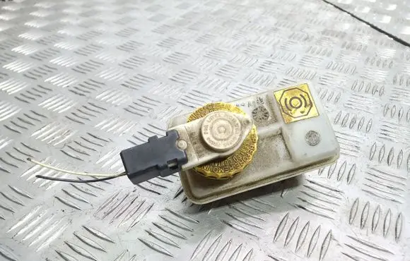 Fiat Bravo - Brava Brake fluid reservoir 