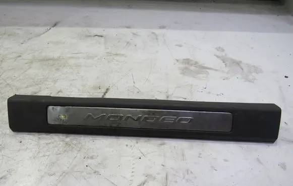 Ford Mondeo MK V Front sill trim cover GMAUTO4574097