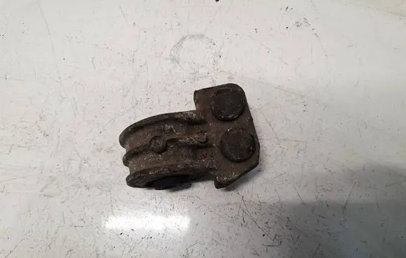 Volvo S80 Engine mount bracket 9445335