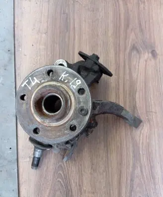 Volkswagen Transporter - Caravelle T4 Front wheel hub spindle knuckle